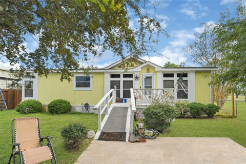 Photo of 633 Crystal Lane, San Leon, TX 77539 (MLS # 58960249)