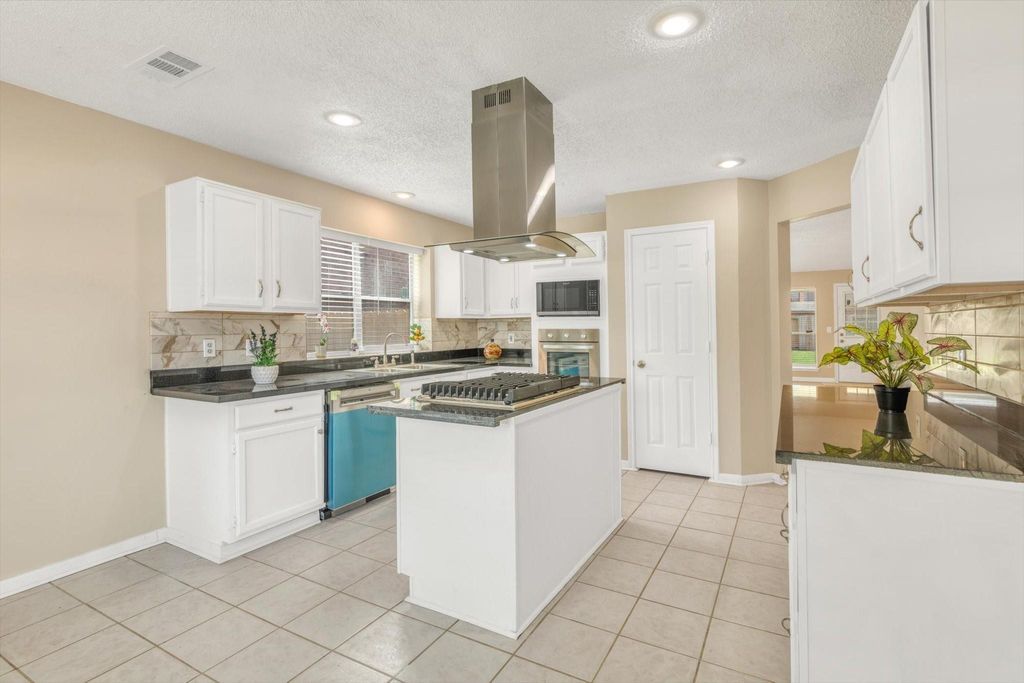 Photo of 5635 Sage Manor Drive, Houston, TX 77084 (MLS # 80792268)