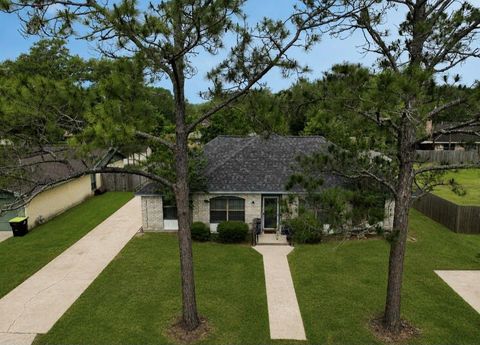 Photo of 1710 Longhorn Avenue, Bay City, TX 77414 (MLS # 72802667)