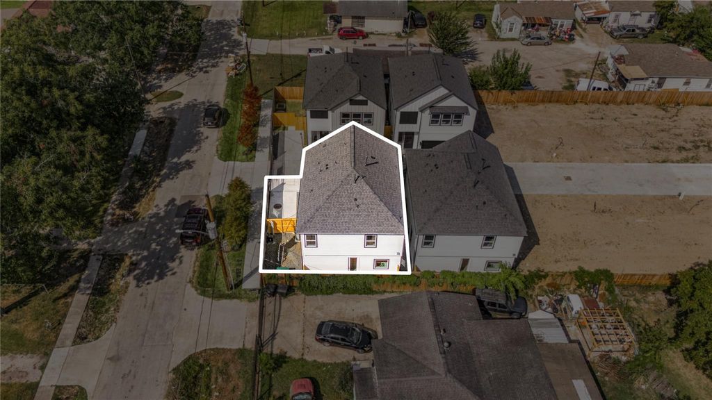Photo of 243 Rebecca Street #F, Houston, TX 77022 (MLS # 12227709)