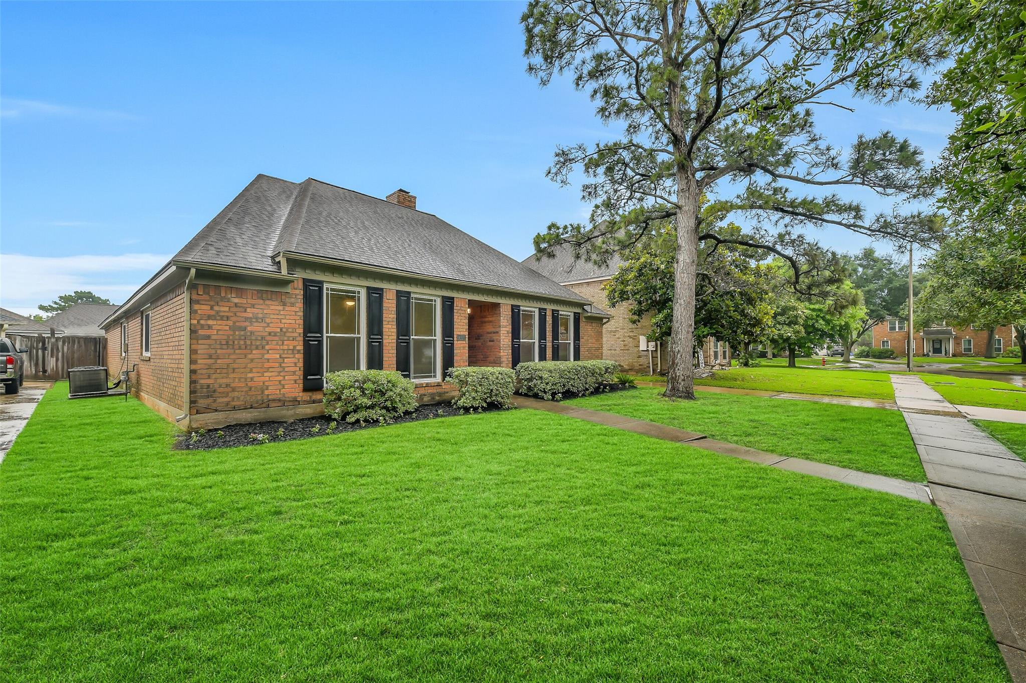 2105 Winged Foot Drive