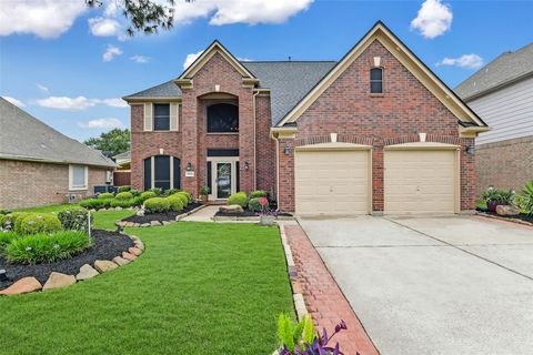 Photo of 10904 Sycamore Drive N, La Porte, TX 77571 (MLS # 84600119)