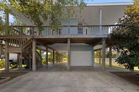 Photo of 22311 Isle View Drive, Galveston, TX 77554 (MLS # 28811184)