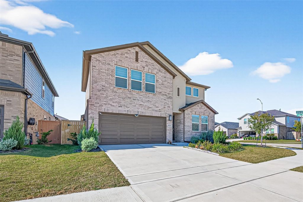 Photo of 9747 Pettus Creek Drive, Cypress, TX 77433 (MLS # 14064623)