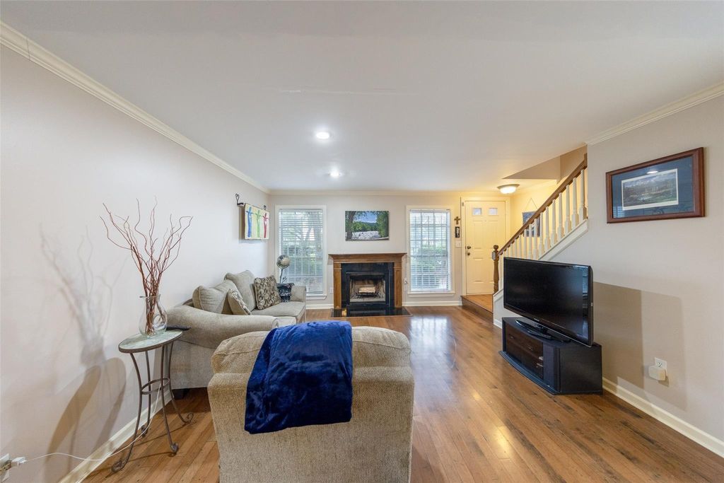 Photo of 10615 Briar Forest Drive #1001, Houston, TX 77042 (MLS # 10987127)