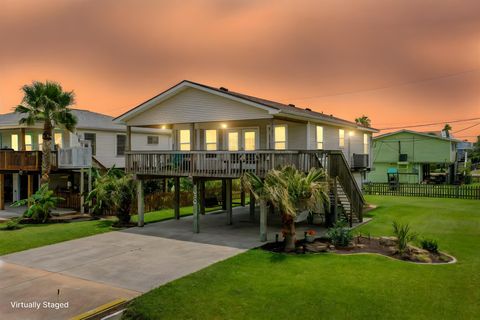 Photo of 4030 Fort Bend Drive, Galveston, TX 77554 (MLS # 93508462)