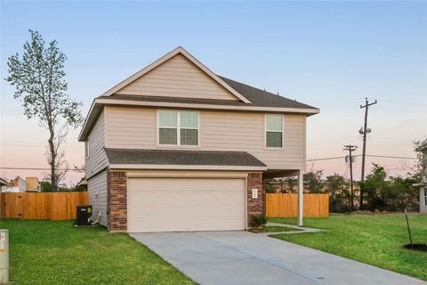 Photo of 8706 Lar-Ree Oaks Circle, Houston, TX 77028 (MLS # 48437686)