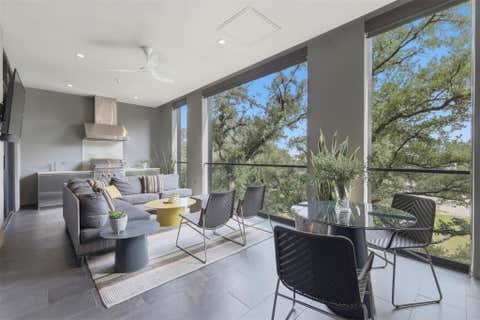 Photo of 2710 Steel Street #405, Houston, TX 77098 (MLS # 82830973)