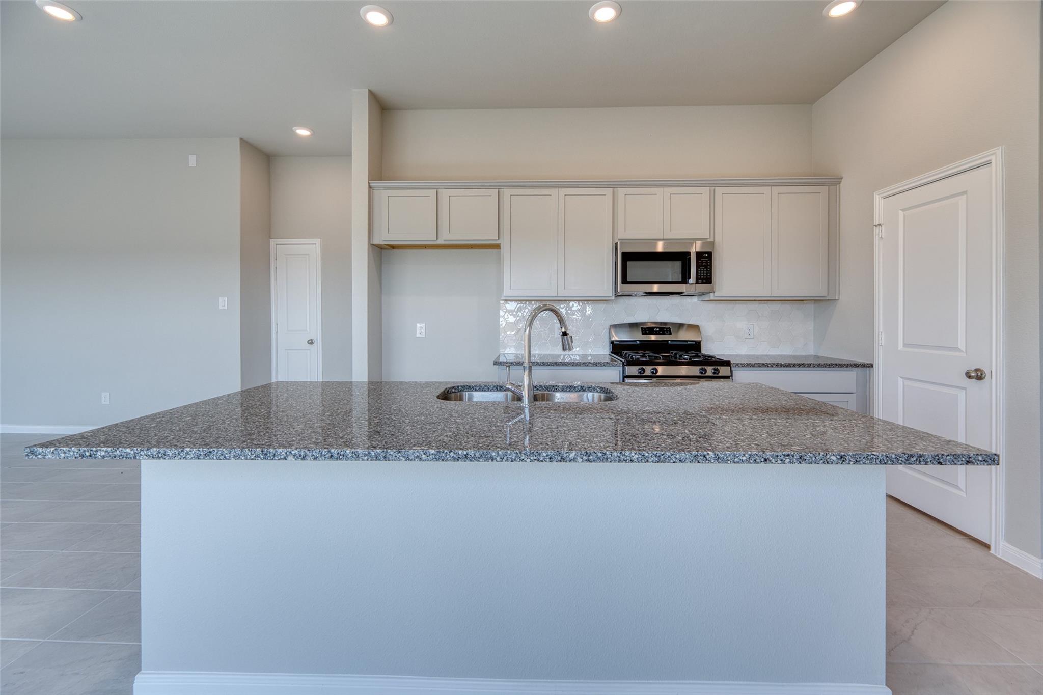 739 Hidden Meadow Street