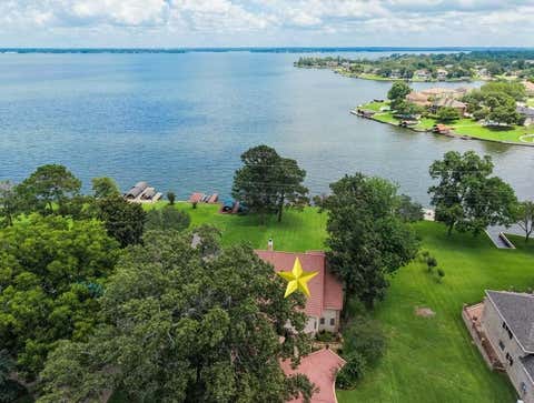 Photo of 13418 Northshore Drive, Montgomery, TX 77356 (MLS # 91814014)