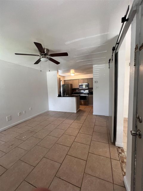 Photo of 3900 Woodchase Drive #101, Houston, TX 77042 (MLS # 6464523)