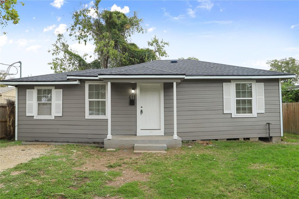 Photo of 611 93rd Street St, Houston, TX 77012 (MLS # 14700861)