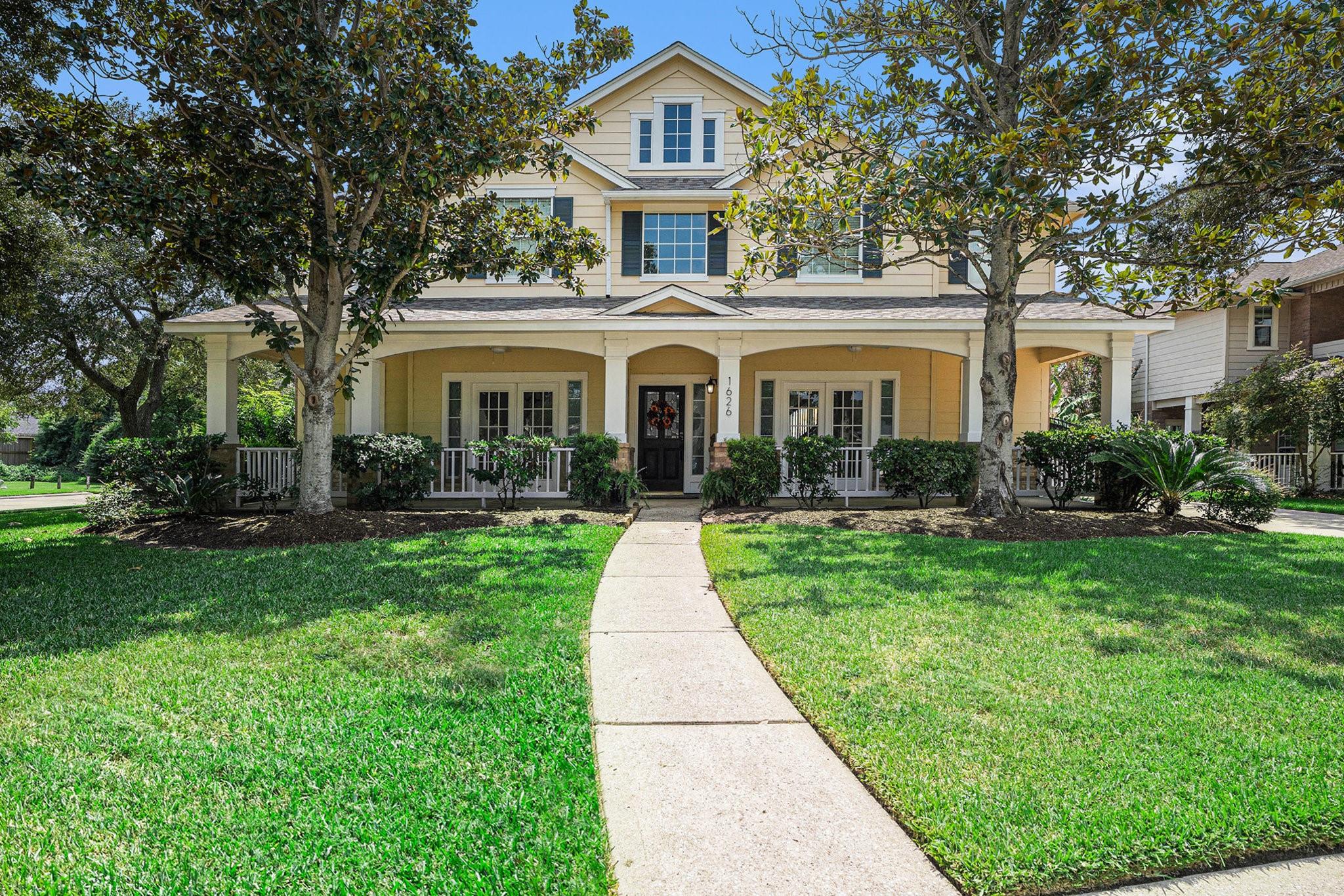 1626 Old Orchard Lane