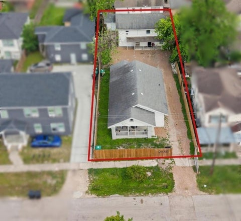 Photo of 27 Norwood Street, Houston, TX 77011 (MLS # 61001845)