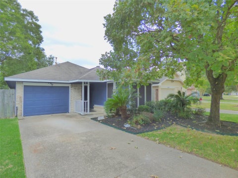 Photo of 12110 Westlock Drive, Tomball, TX 77377 (MLS # 54117466)