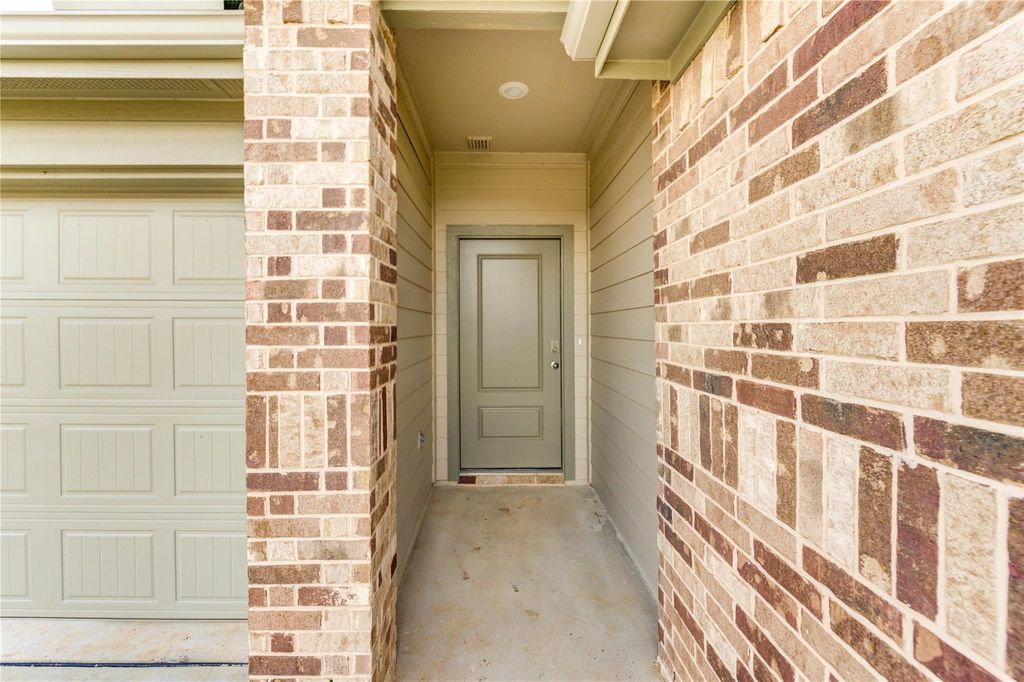 Photo of 30507 Carter Cove, Fulshear, TX 77441 (MLS # 63375982)