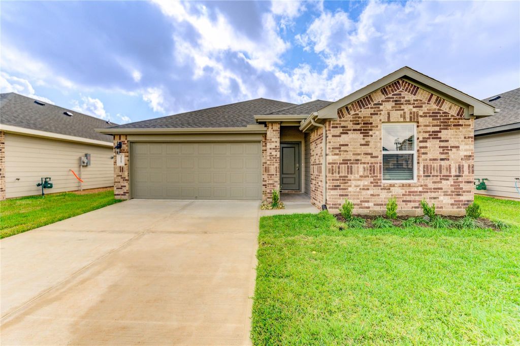 Photo of 30507 Carter Cove, Fulshear, TX 77441 (MLS # 63375982)