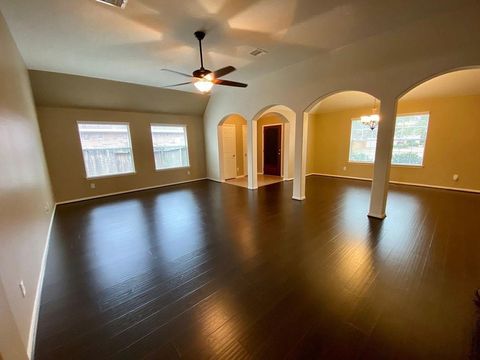 Photo of 3804 Oak Bent Drive, Pearland, TX 77581 (MLS # 9366602)