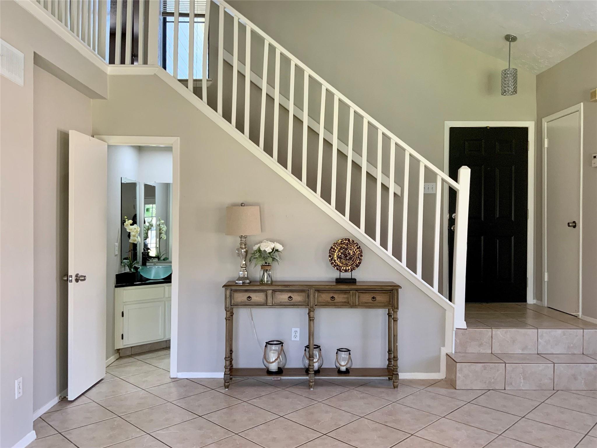1139 W Brompton Drive