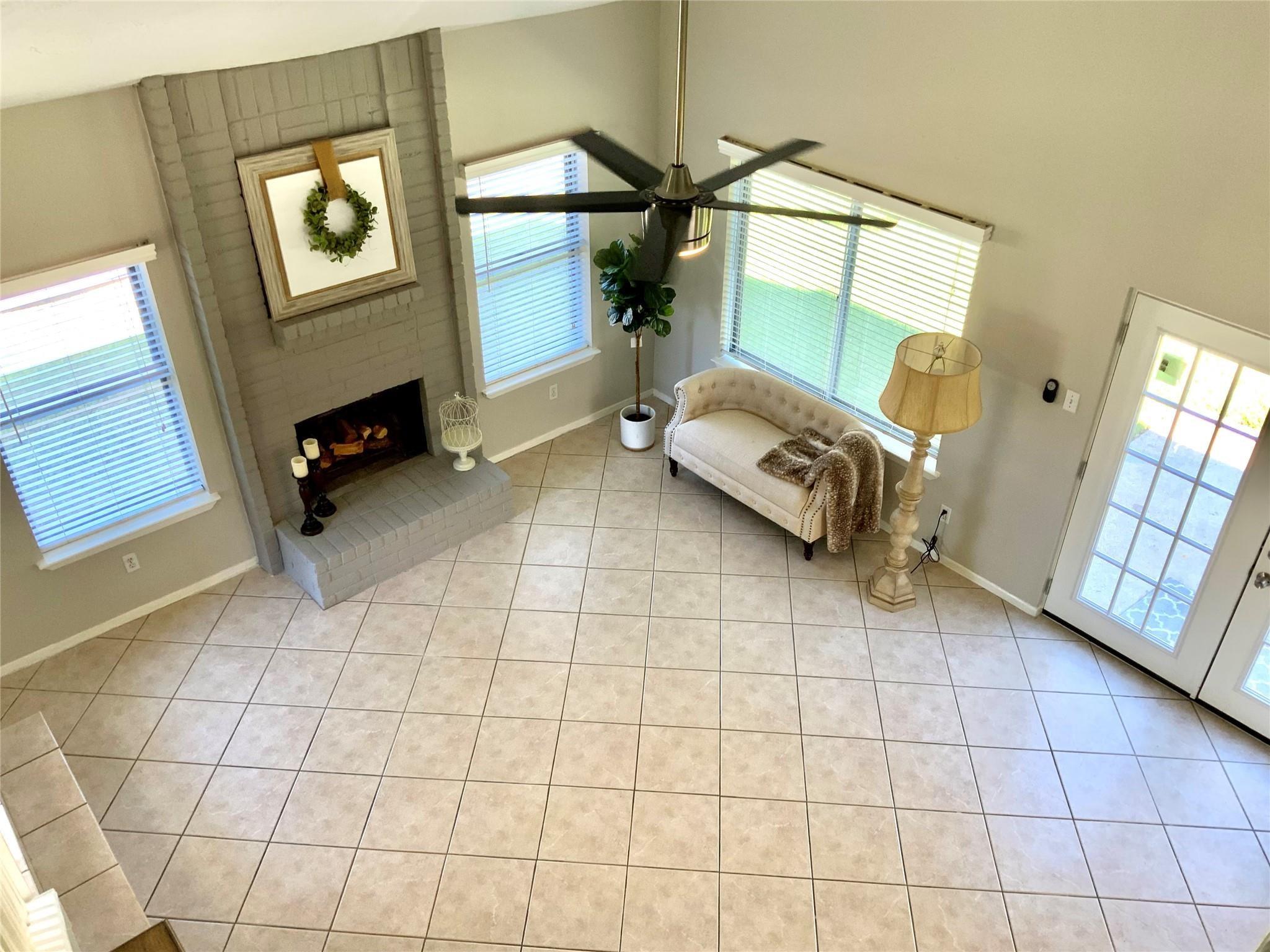 1139 W Brompton Drive