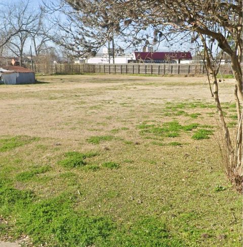 Photo of 906 Rice Street, Hempstead, TX 77445 (MLS # 51336806)