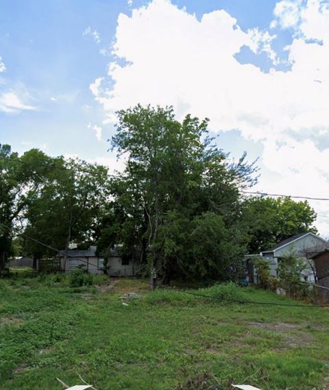 2217 Carr Street Houston TX 77026