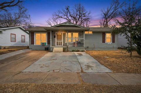 712 Cardinal Avenue Killeen TX 76541