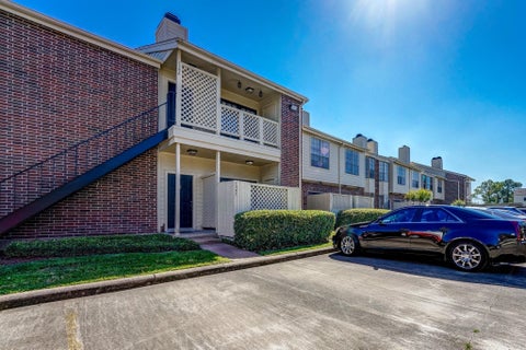 Photo of 2121 El Paseo Street #1308, Houston, TX 77054 (MLS # 45389377)