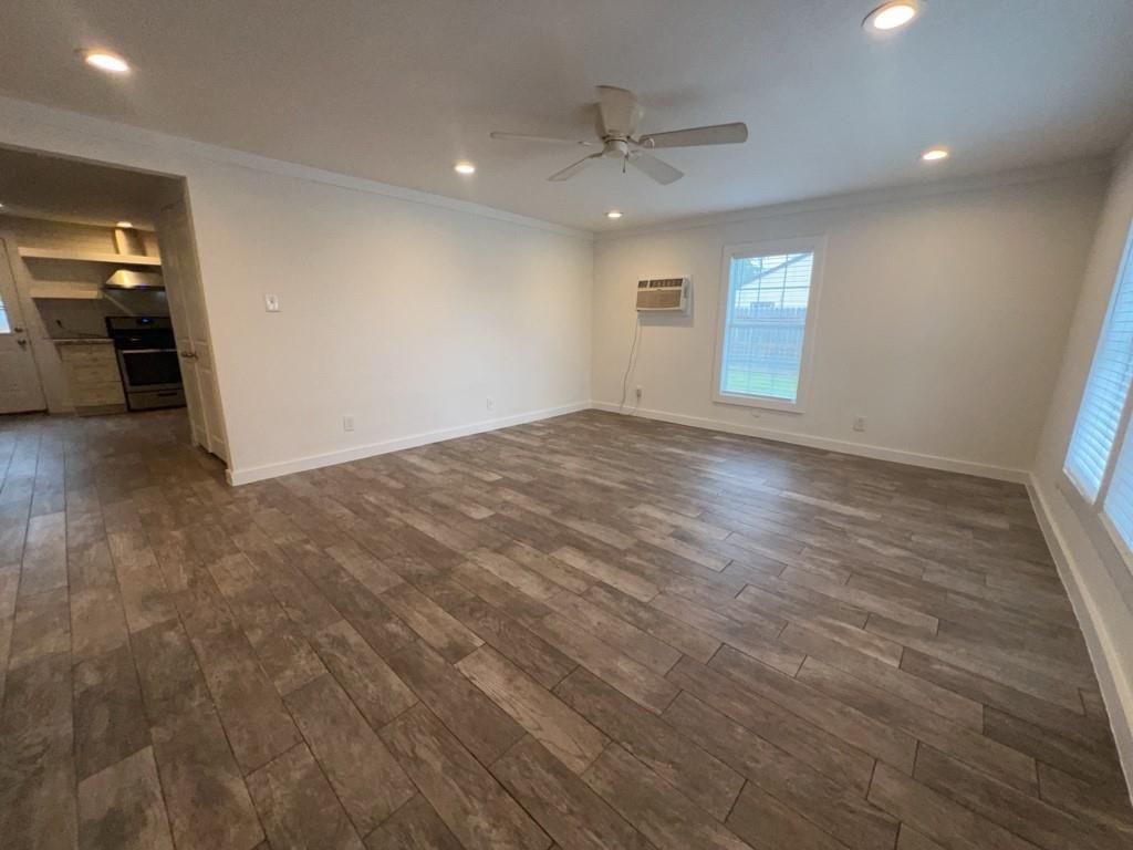 Photo of 1917 Thonig Road, Houston, TX 77055 (MLS # 31172887)