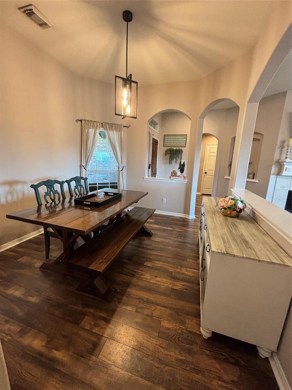 24423 Schivener House Lane