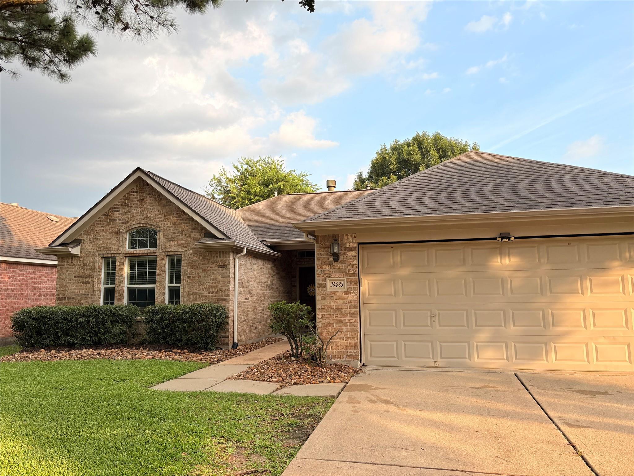 24423 Schivener House Lane