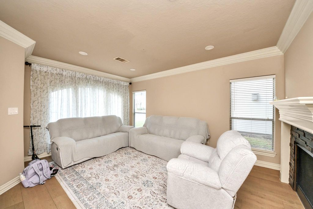 Photo of 14454 Summerleaf Lane, Houston, TX 77077 (MLS # 56397625)