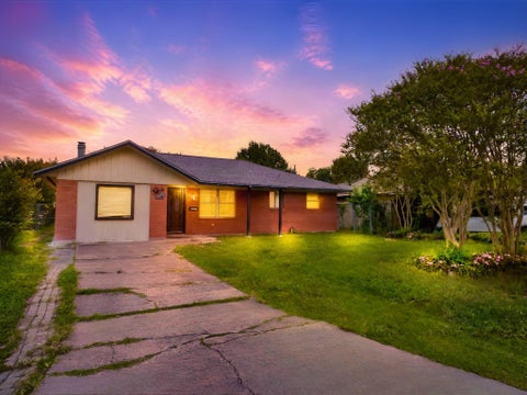 Photo of 12937 Orleans Street, Houston, TX 77015 (MLS # 25110404)