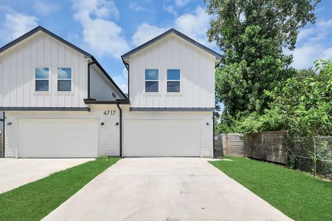 Photo of 4717 Talina Way #B, Houston, TX 77041 (MLS # 88670990)