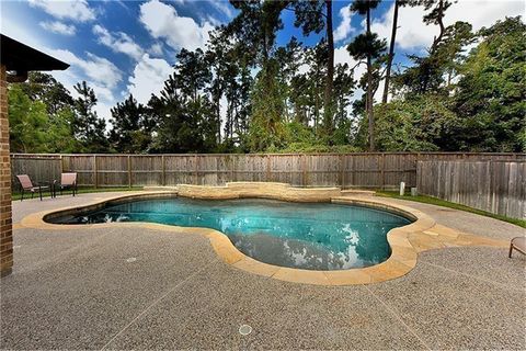 Photo of 126 Hearthshire Circle, The Woodlands, TX 77354 (MLS # 25057923)