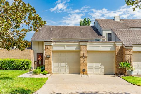 Photo of 1813 Veranda Drive, West Columbia, TX 77486 (MLS # 86422645) Photo of 1813 Veranda Drive, West Columbia, TX 77486 (MLS # 86422645)