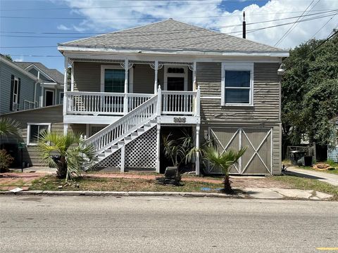 Photo of 1813 29th Street, Galveston, TX 77550 (MLS # 61232587)