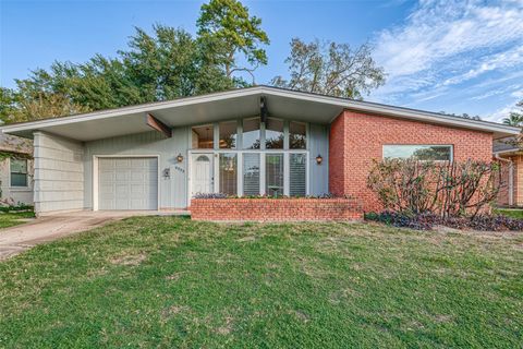 Photo of 5222 Nina Lee Lane, Houston, TX 77092 (MLS # 88702016)