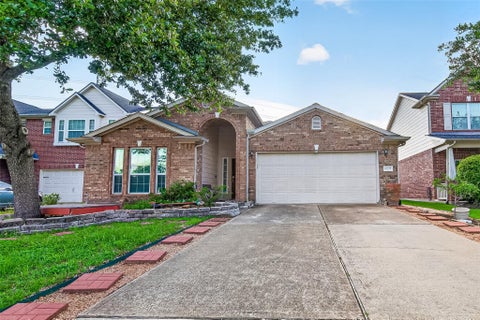 Homes For Sale - 16715 Mackenzie Mesa Drive<br/> Spring, TX 77379