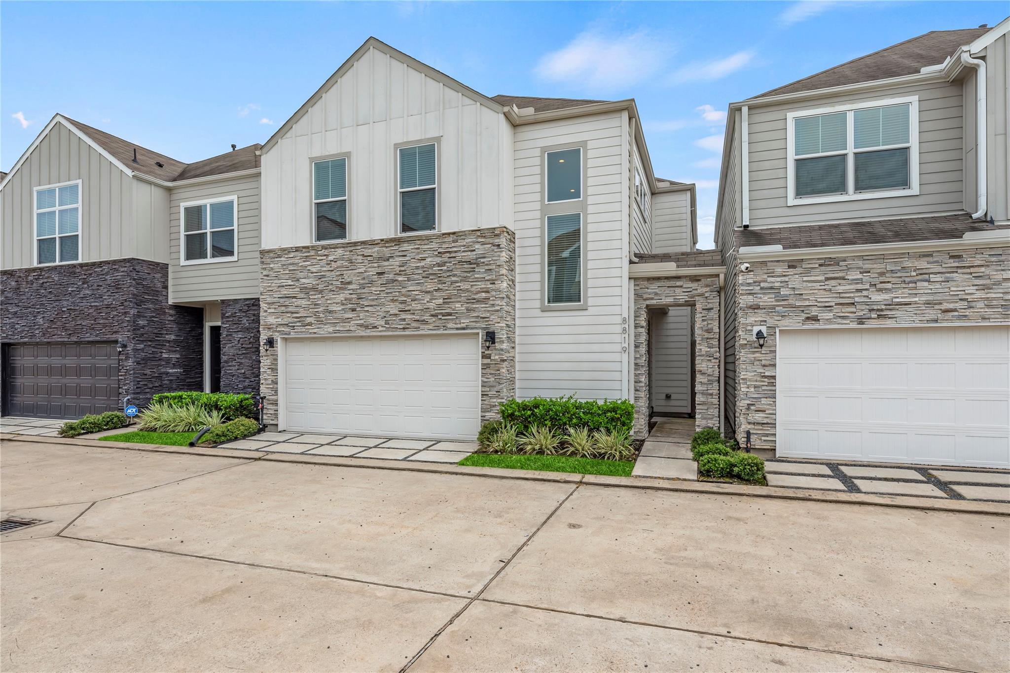 8819 Hollister Pine Court
