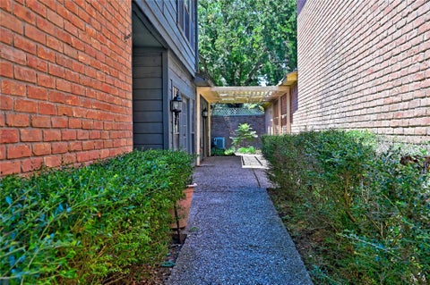 Tiny photo for 14317 Cashel Forest Drive, Houston, TX 77069 (MLS # 44807249)