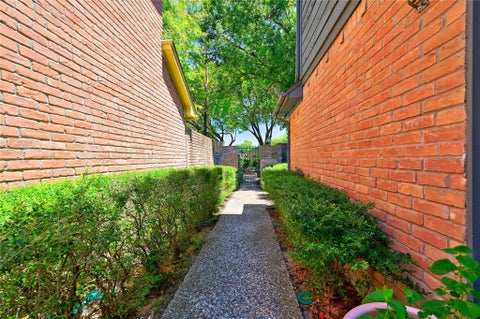 Tiny photo for 14317 Cashel Forest Drive, Houston, TX 77069 (MLS # 44807249)