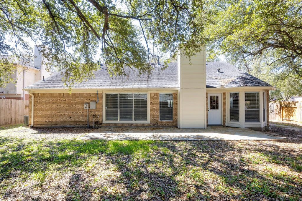 Photo of 811 Sierra Lake Drive, Katy, TX 77450 (MLS # 92092261)