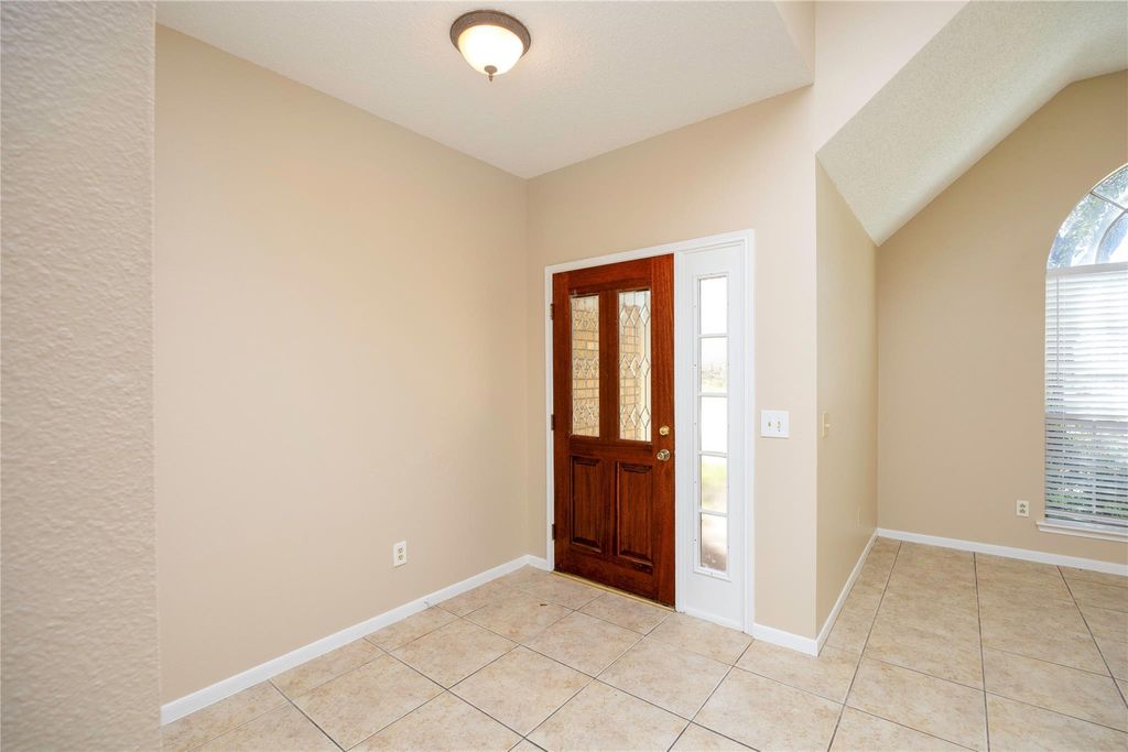 Photo of 811 Sierra Lake Drive, Katy, TX 77450 (MLS # 92092261)