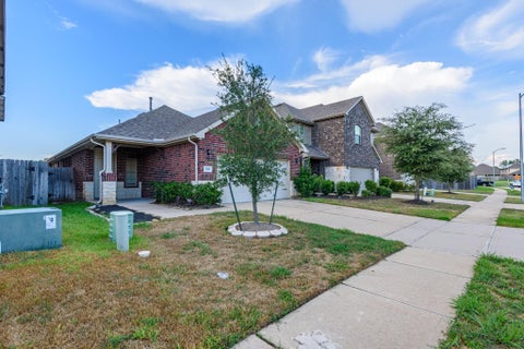 Homes For Sale - 7322 Purple Aster Lane<br/> Spring, TX 77379