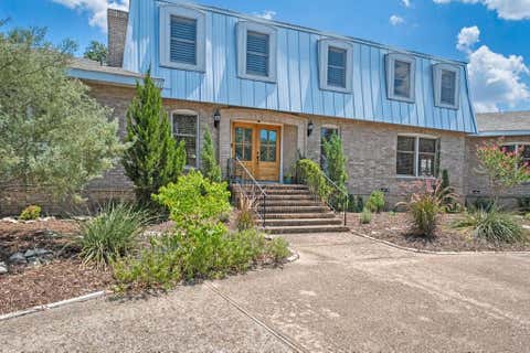 Photo of 110 W Sierra Circle, San Marcos, TX 78666 (MLS # 98817298)
