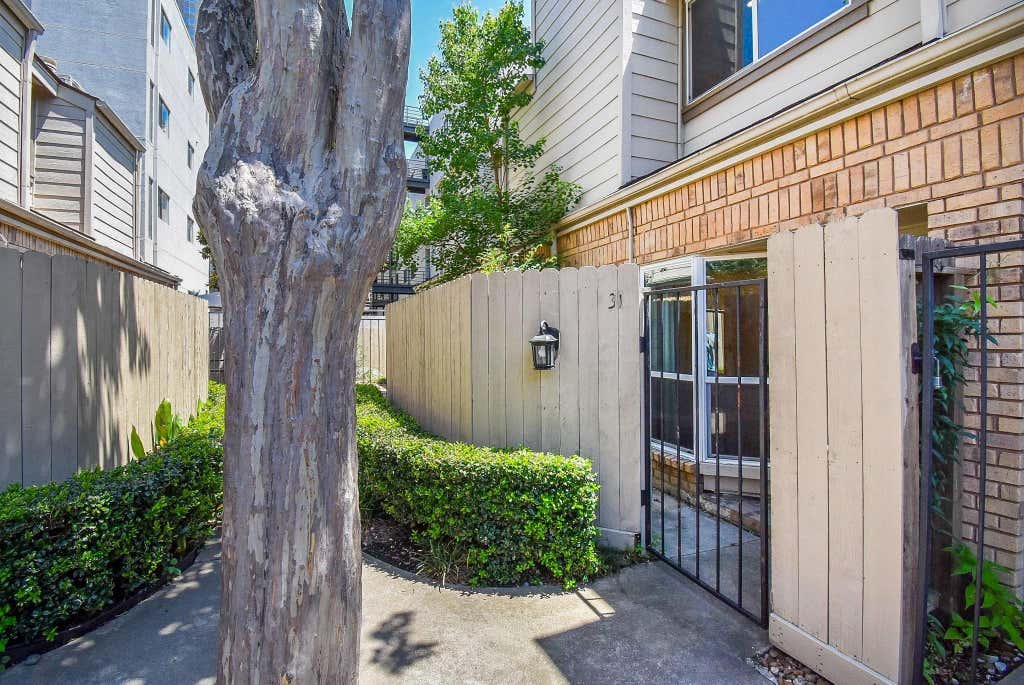 Photo of 1829 Augusta Drive #31, Houston, TX 77057 (MLS # 57413940)
