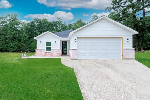 Photo of 414 Peach Point Lane, Trinity, TX 75862 (MLS # 96593815)