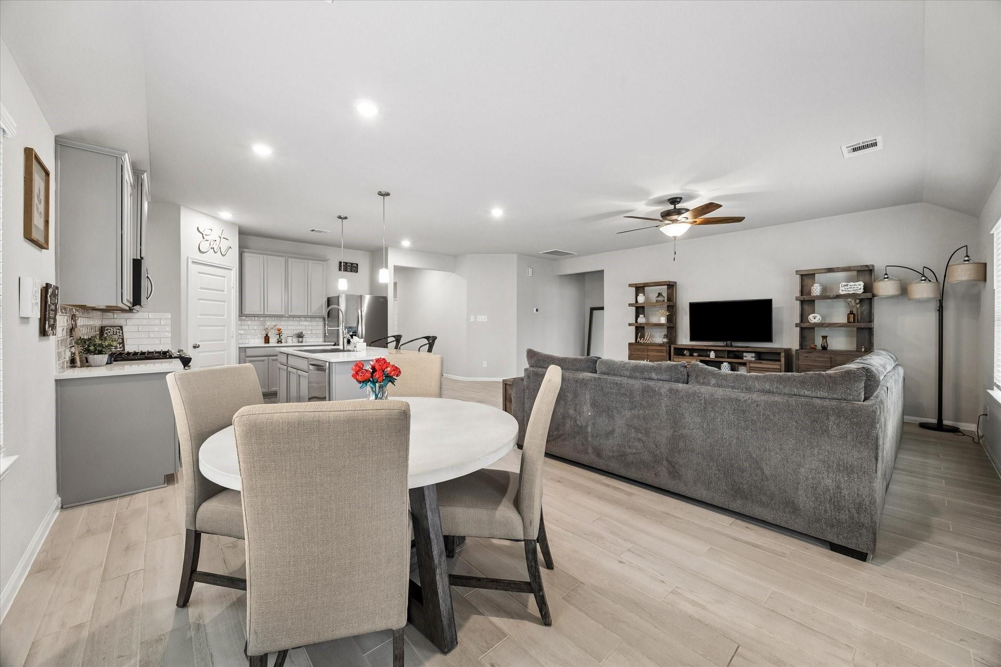 12826 Royal Ann Way