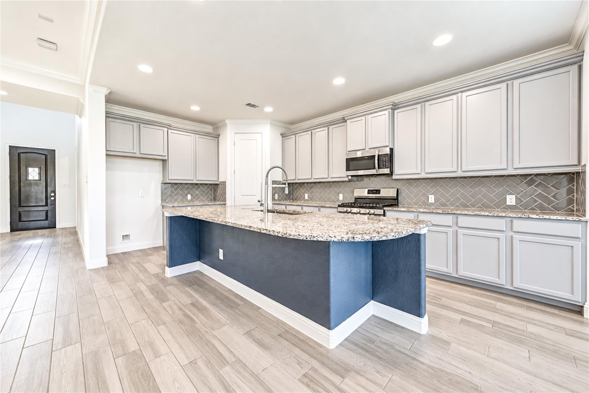 2207 Ginger Trail Lane
